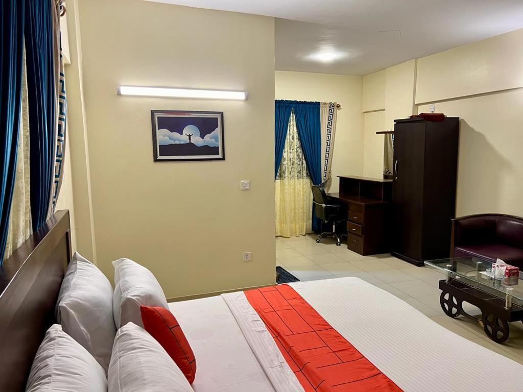 Hotel Rooms Dha Karaçi Dış mekan fotoğraf