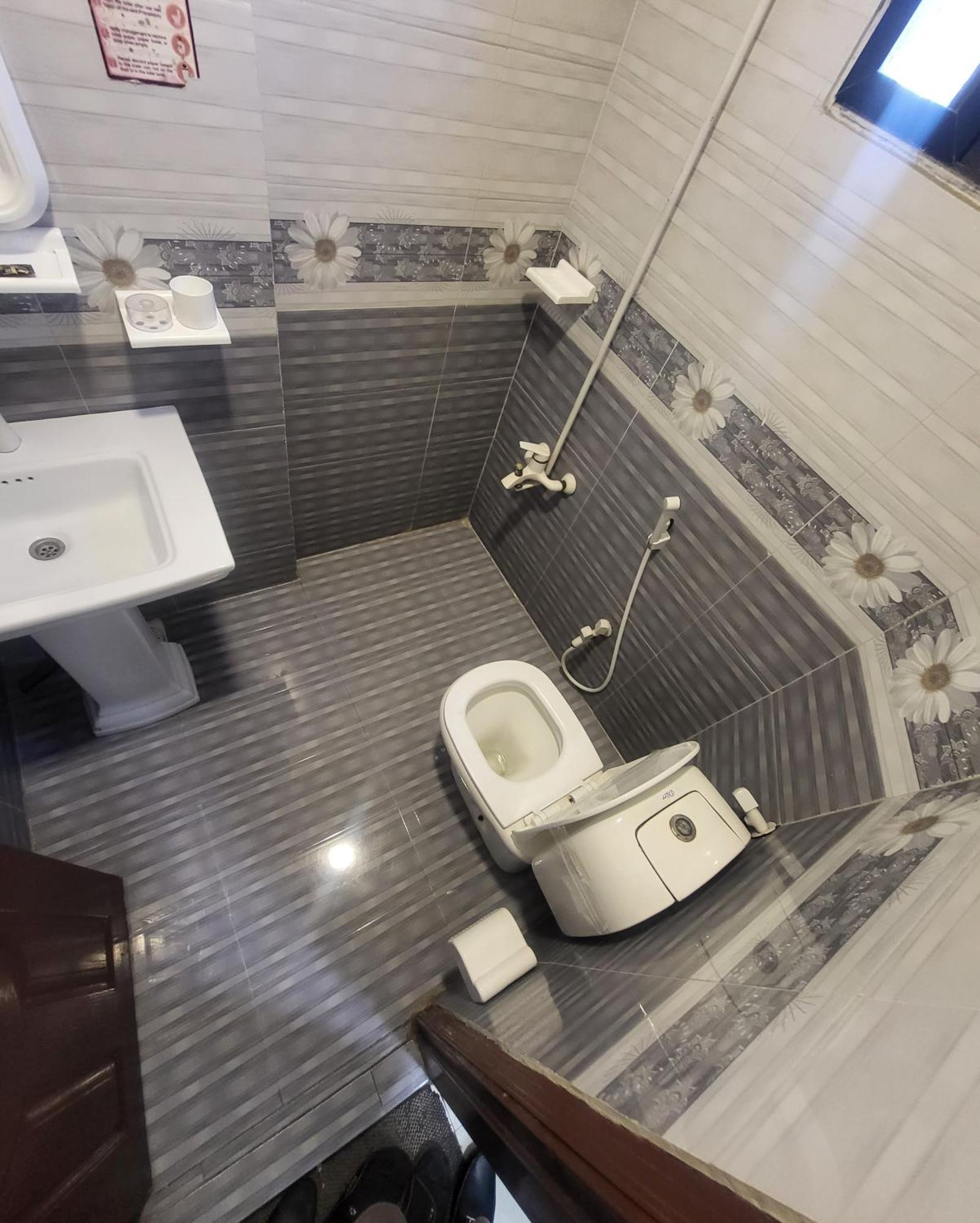 Hotel Rooms Dha Karaçi Dış mekan fotoğraf