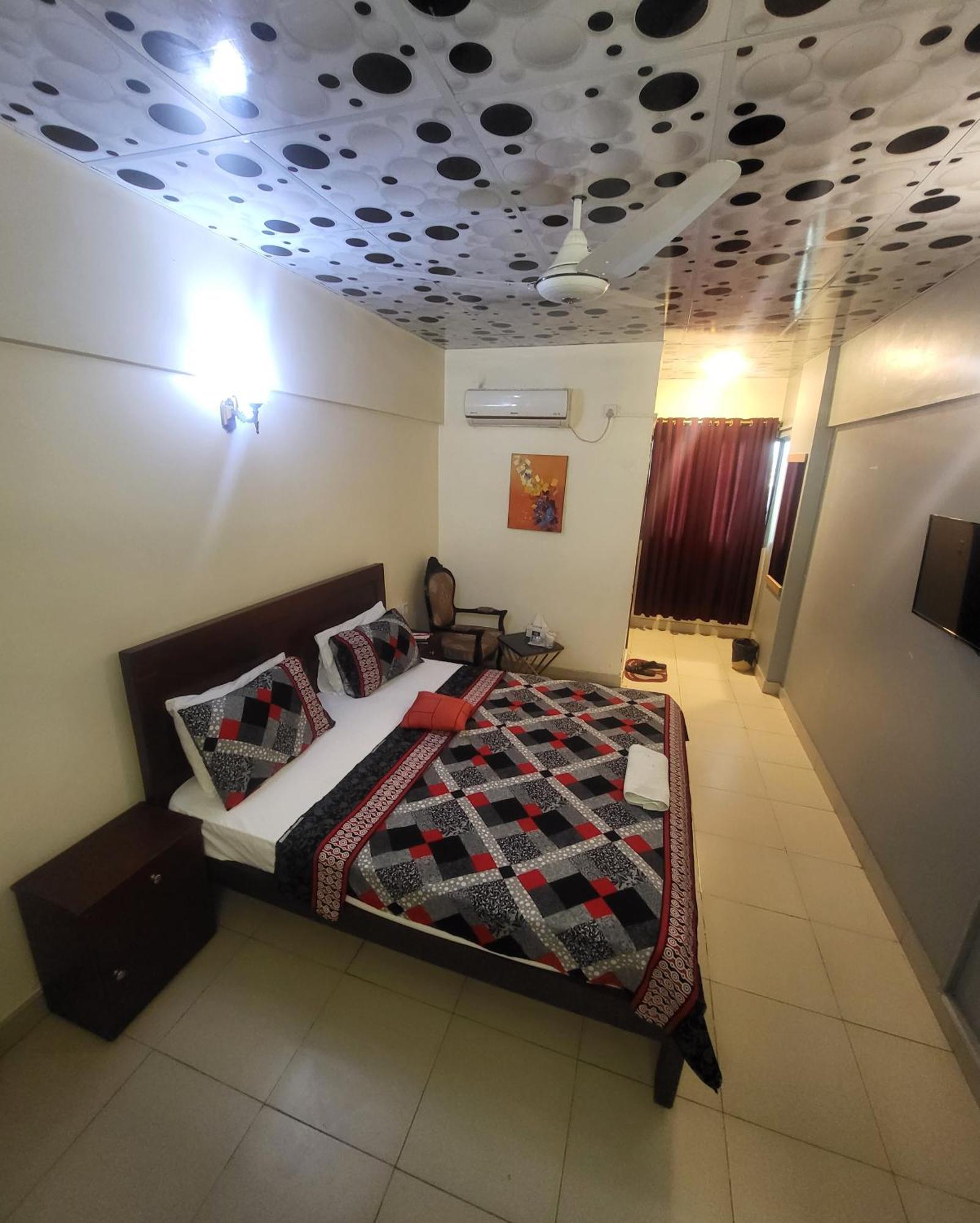Hotel Rooms Dha Karaçi Dış mekan fotoğraf